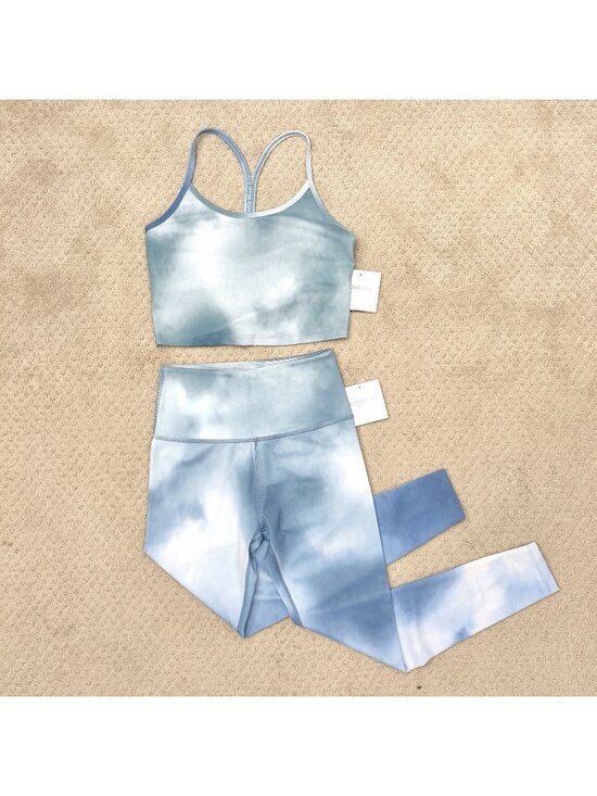 Beyond Yoga Pants - NEW Beyond Yoga Cropped Tank Sports Bra + Leggings Set Blue Cloud Women’s Large